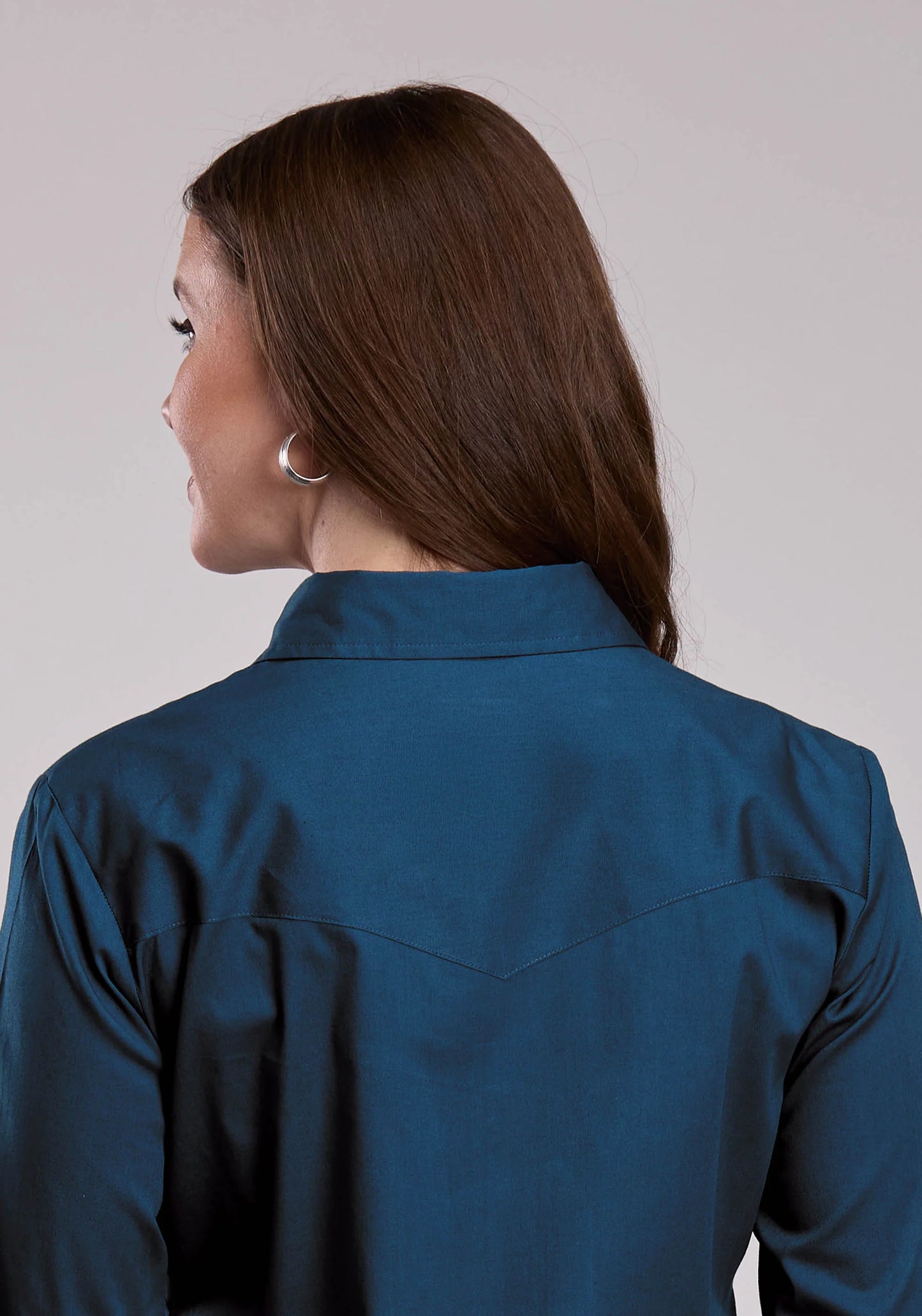 Ladies Roper Solid Stretch Poplin Navy Long Sleeve Snap Shirt Regular 03-030-0265-4102 BU (Copy)