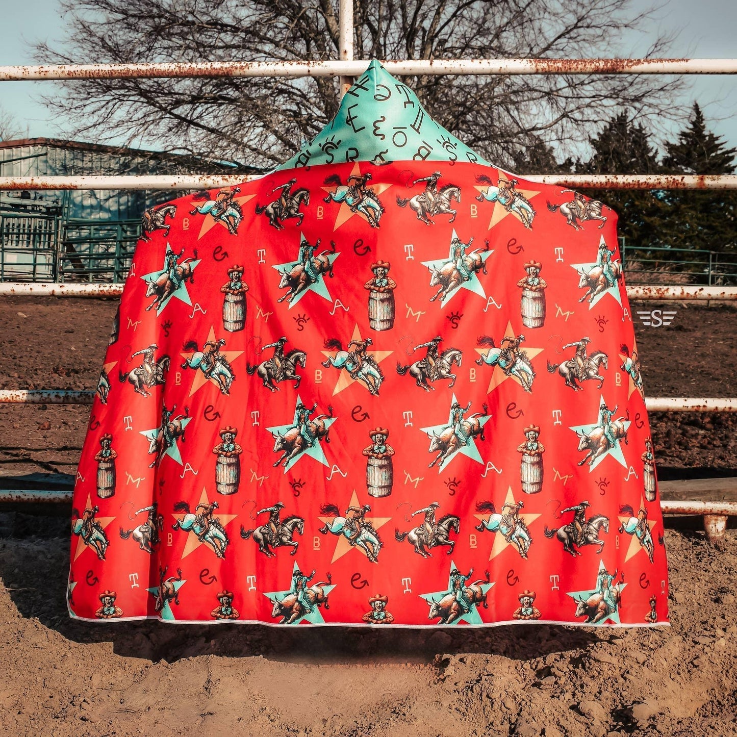 Flying S Company - Kids Wearable Towel with Hood