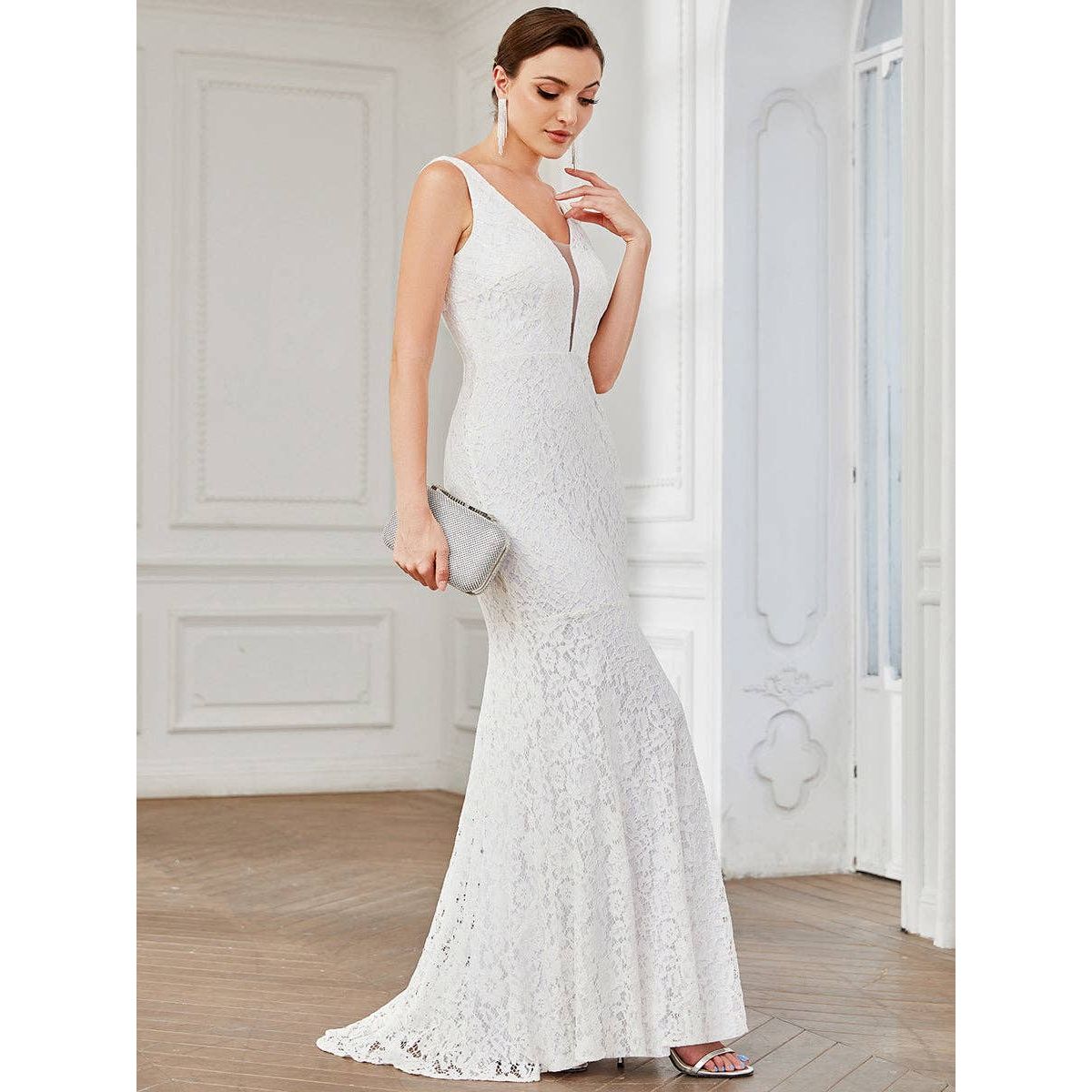 Ever-Pretty - Dainty Deep V Neck Sleeveless Lace Wedding Dress