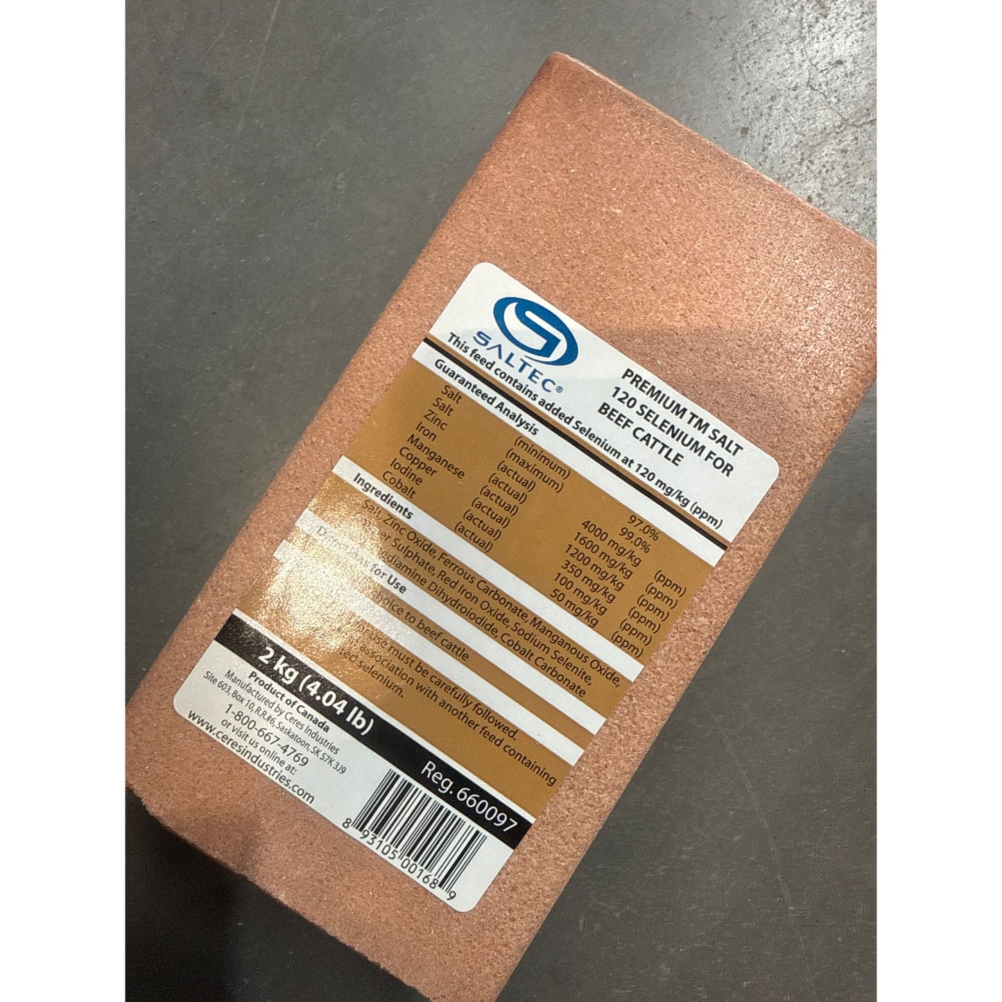2kg Premium TM Salt Block 01061