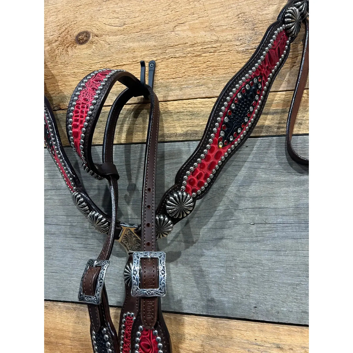PLR Red Gator Tack Set