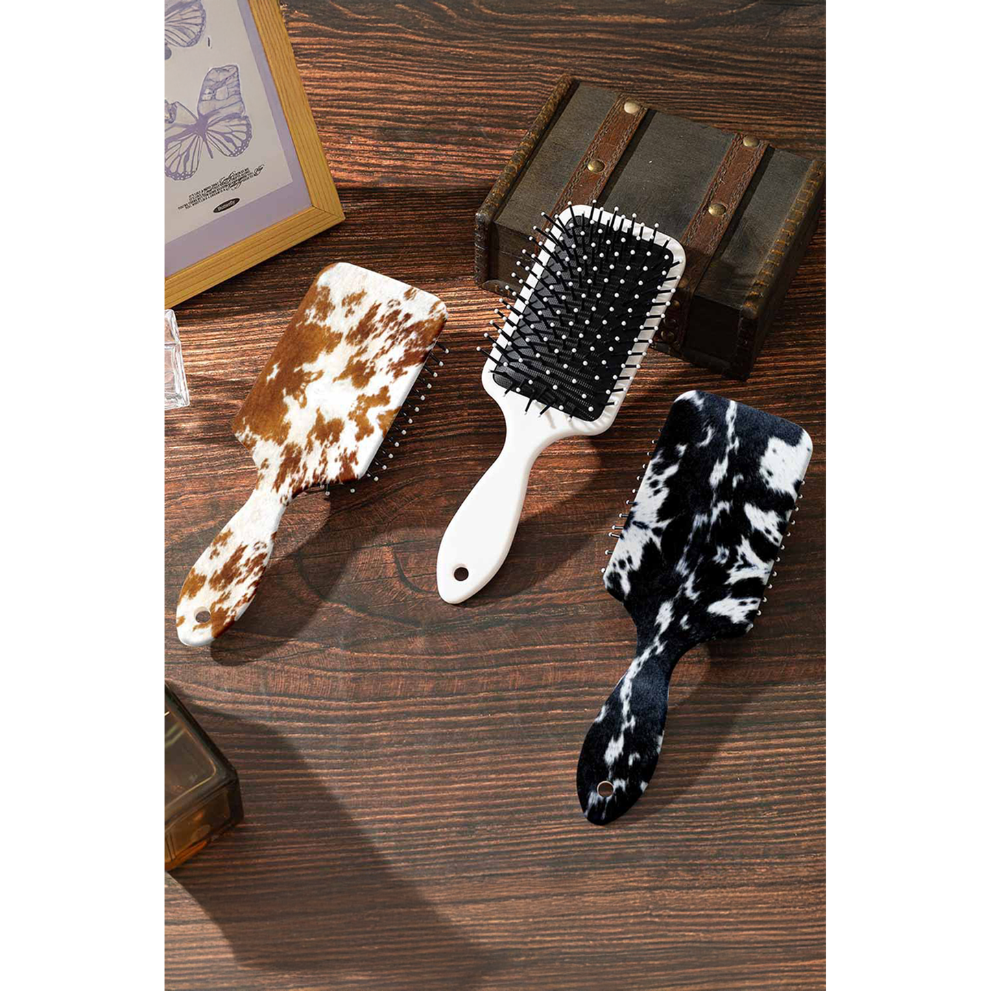 Chestnut Cow Print Long Handle Air Cushion Comb