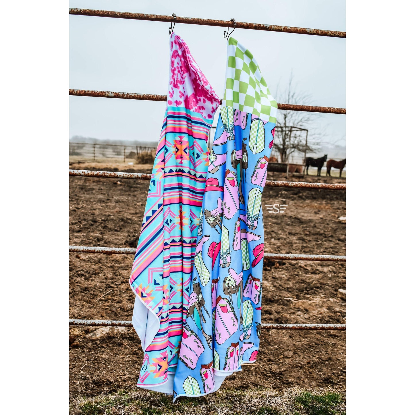 Flying S Company - Kids Wearable Towel with Hood