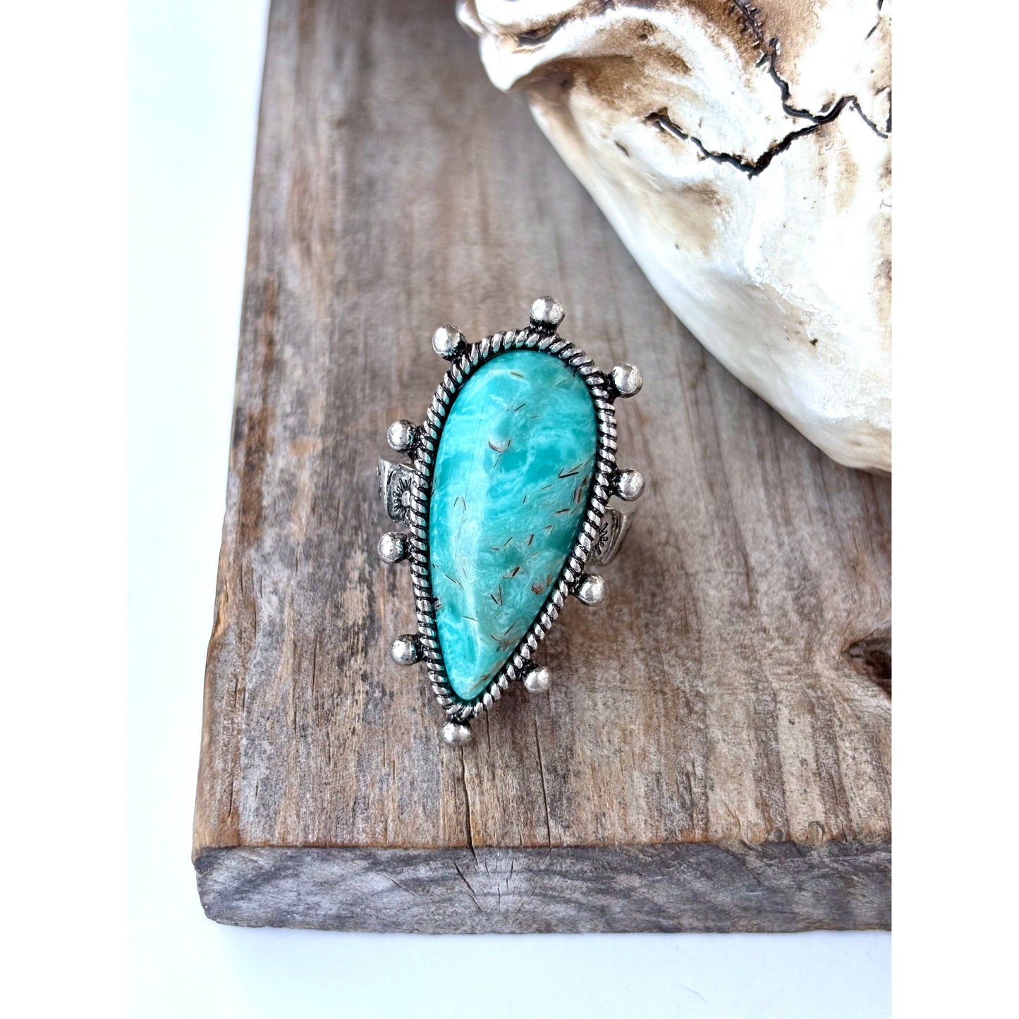 Western Style Teardrop Turquoise Stone Stretch Ring