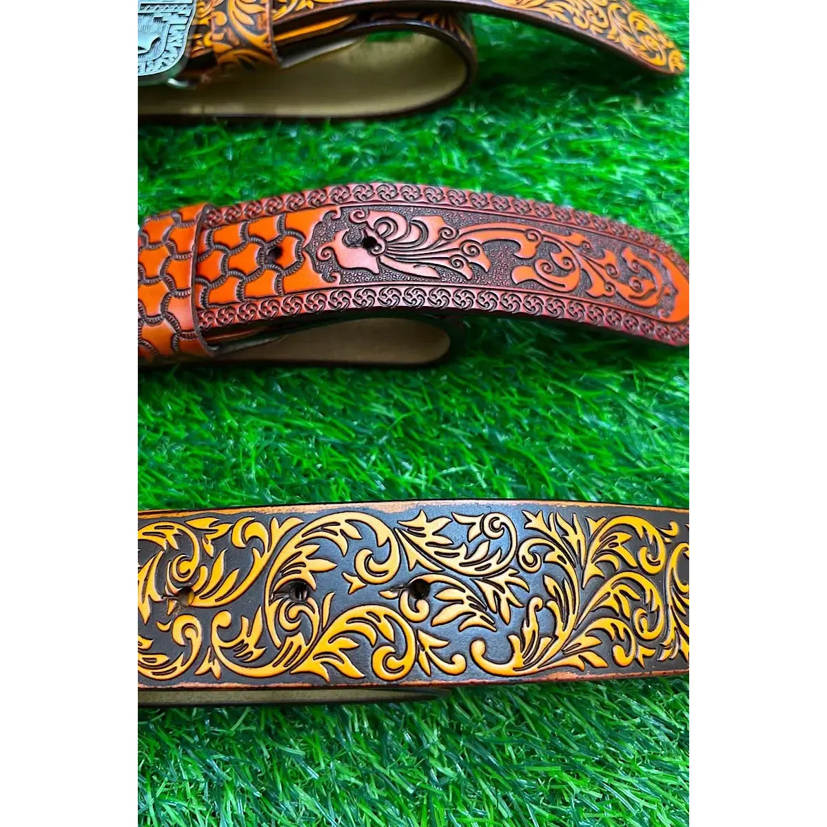 DEMASK STENCIL PRINT ON RED TONE BELT WITH LONGHORN ARROWN
