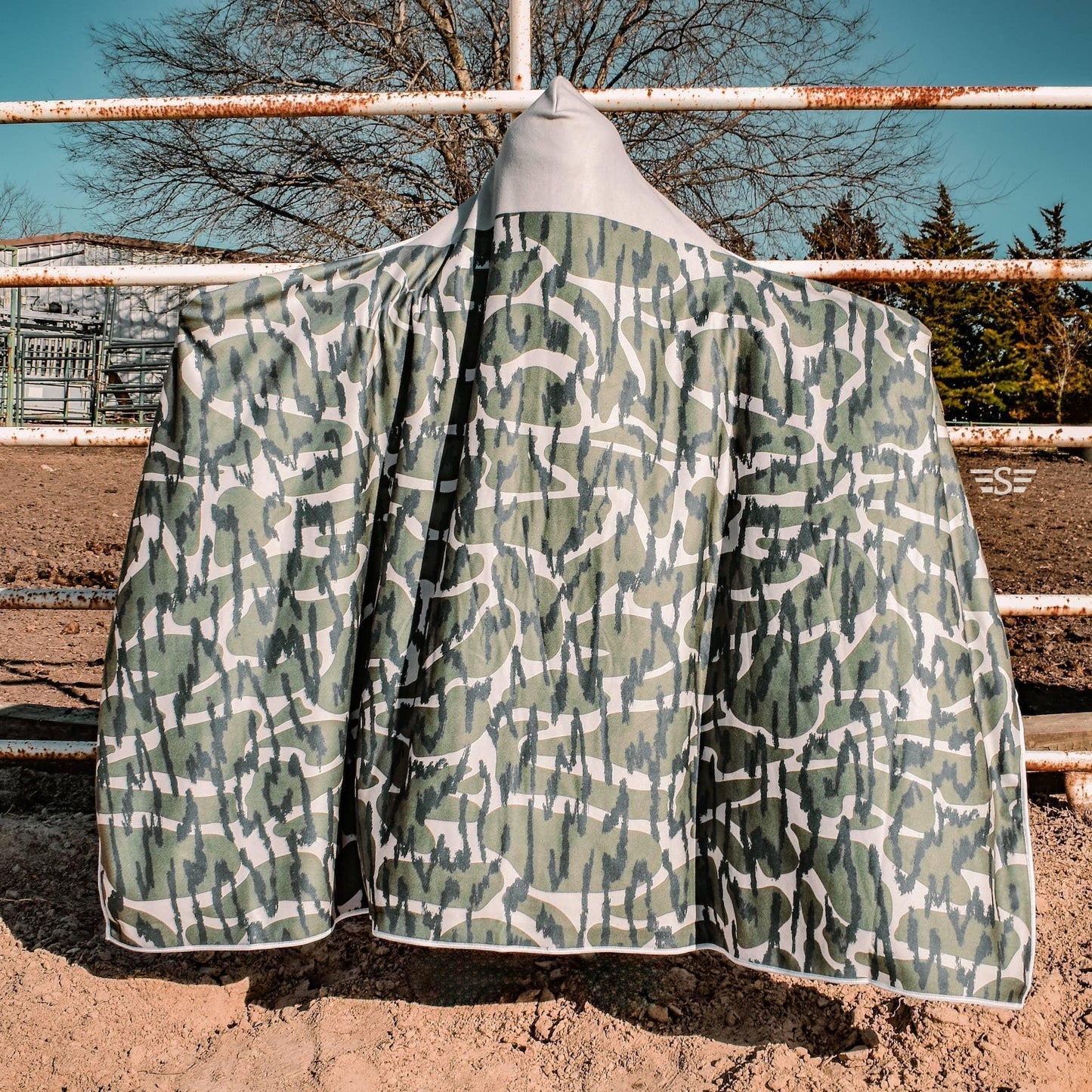 Flying S Company - Kids Wearable Towel with Hood