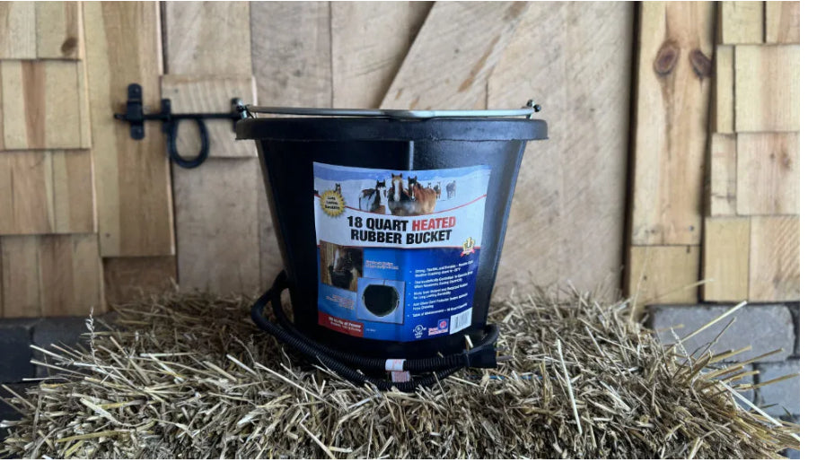 Farm Innovators Heated Rubber Bucket Flat Back 18 qt ( 17L )