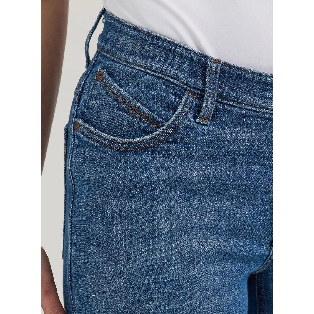 * Wrangler Ladies Jean - Willow Ultimate Riding Jean - Mid Rise, Boot Cut, Aubree 112364571