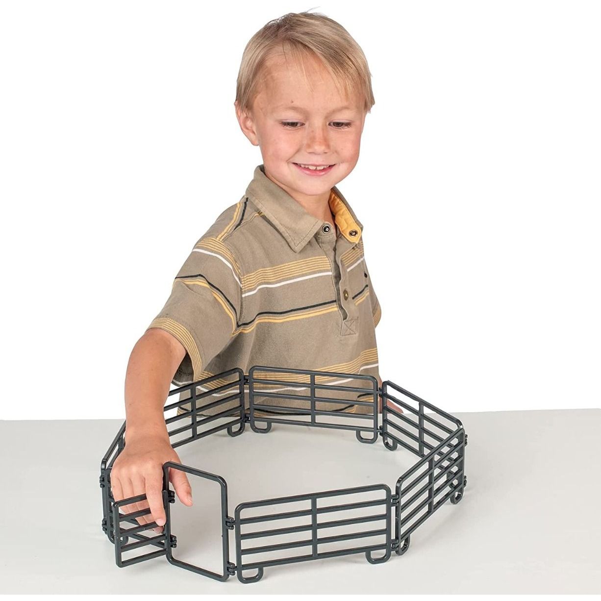 Big Country Farm Toys Corral 7 Piece Set