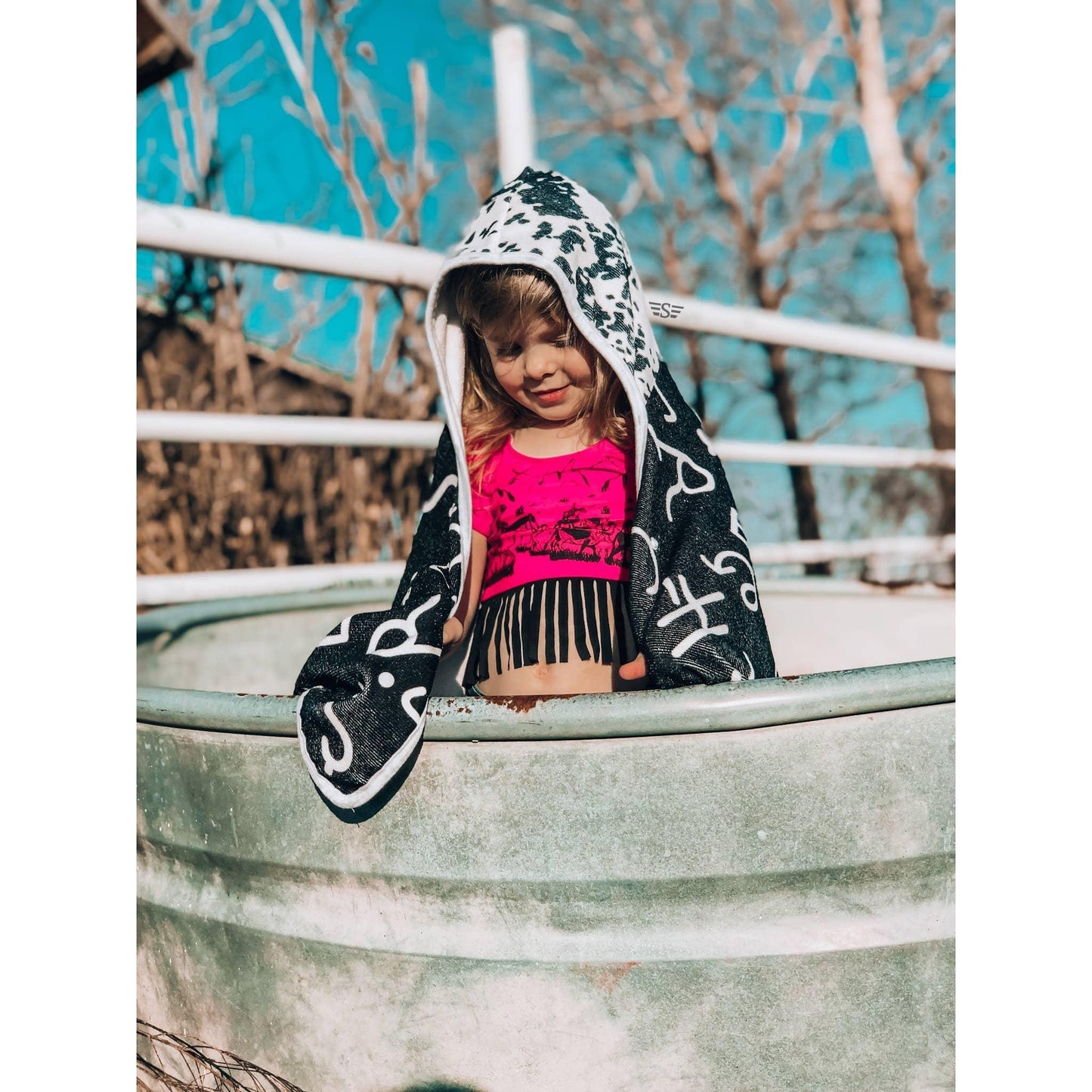 Flying S Company - Kids Wearable Towel with Hood