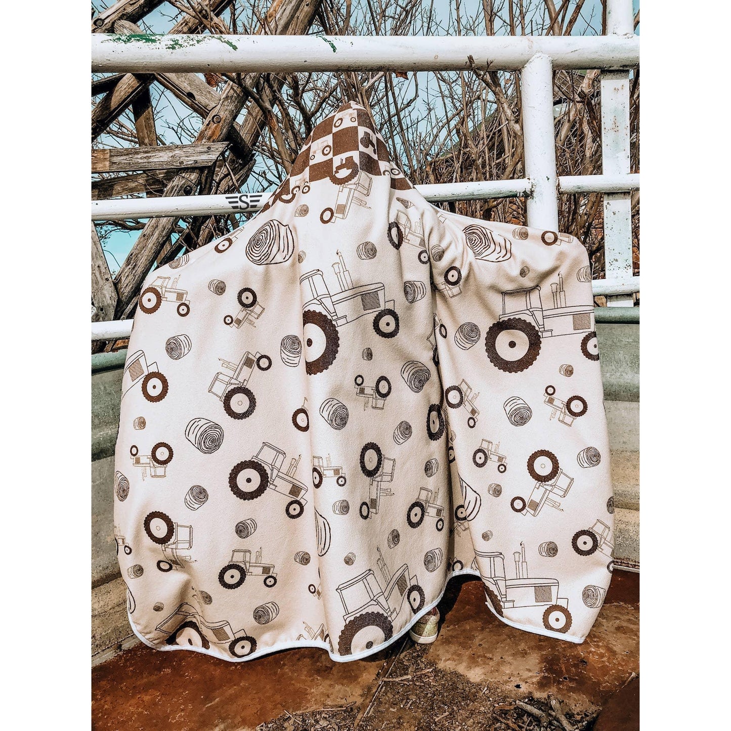 Flying S Company - Kids Wearable Towel with Hood