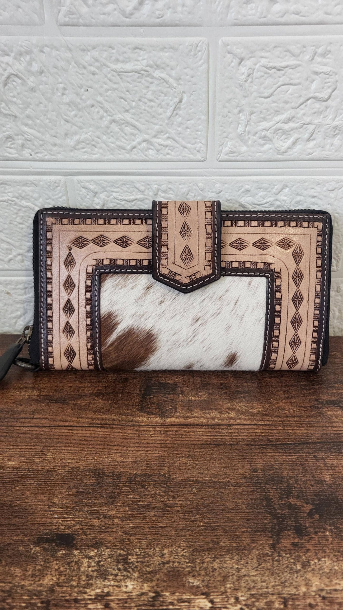 Handcrafted Cowhide Leather Women's Wallet