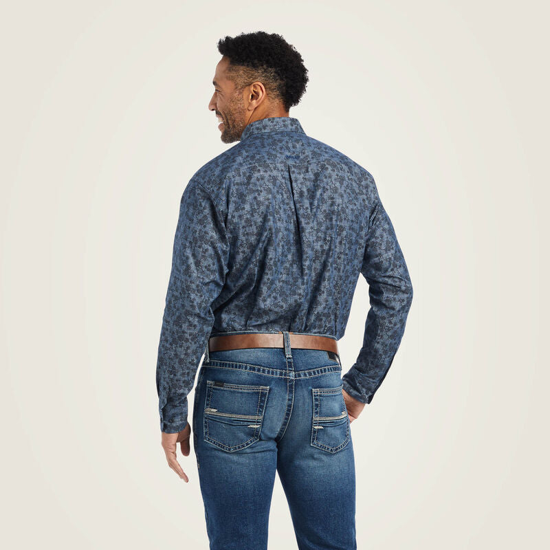 Ariat Men's Chambray Blue Classic Fit Long Sleeve