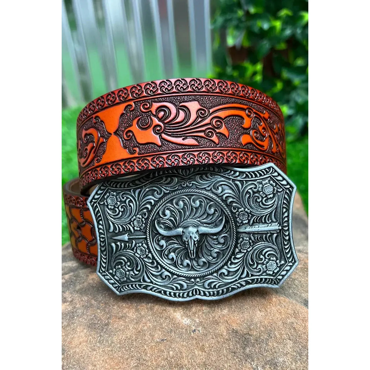 DEMASK STENCIL PRINT ON RED TONE BELT WITH LONGHORN ARROWN