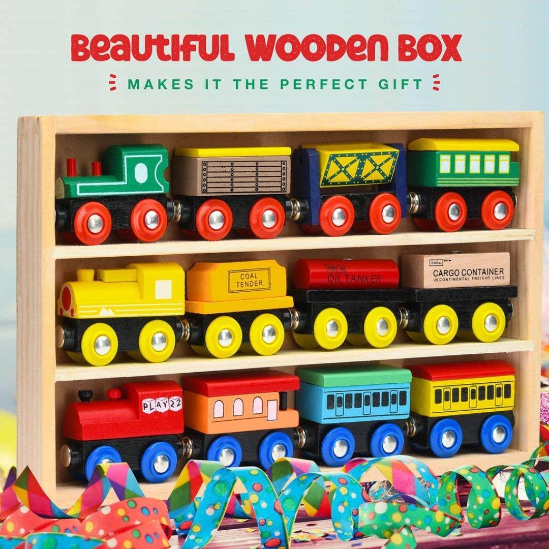 Play22 - "Wooden Train Set 12 PCS - Magnetic Engines & Toys"