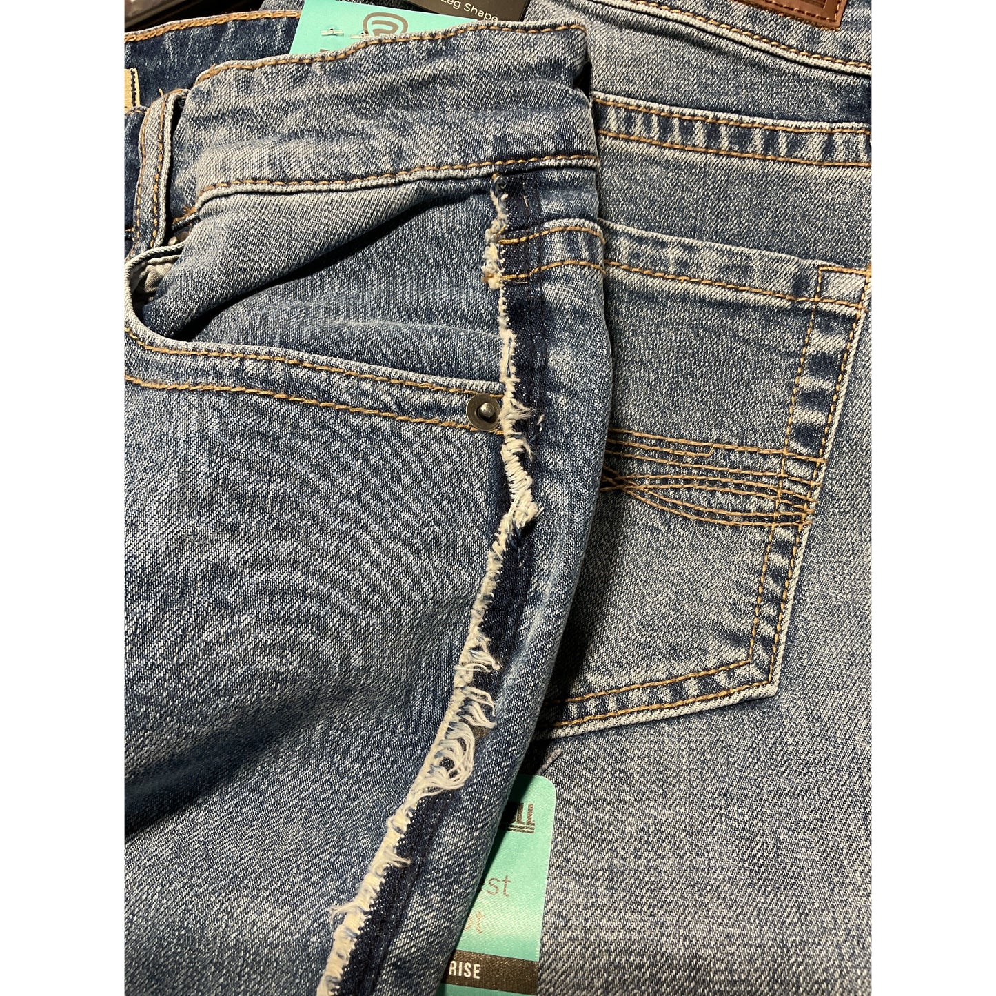 * Rock & Roll Ladies Jean, Med Wash, Raw Side Seam, High Rise, Modest Boot BW1HD06035