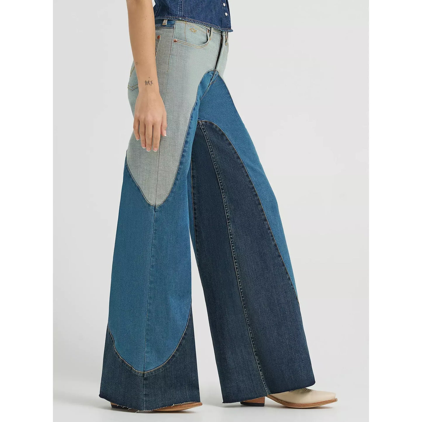 Wrangler Lainey Wilson x Wrangler Groovy Wide Leg Jean 112375655