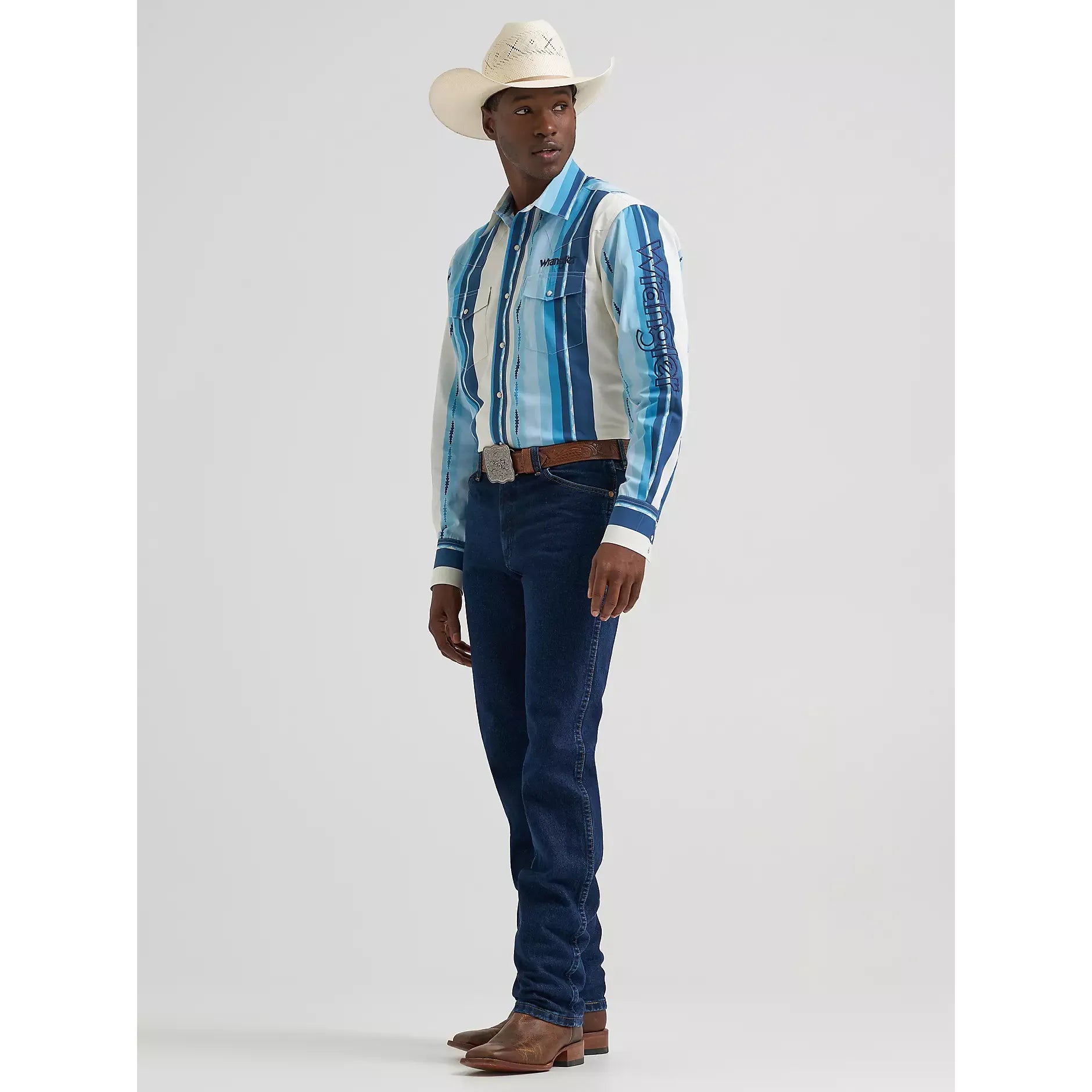 Men's Wrangler® Logo Long Sleeve Striped Shirt 112379239