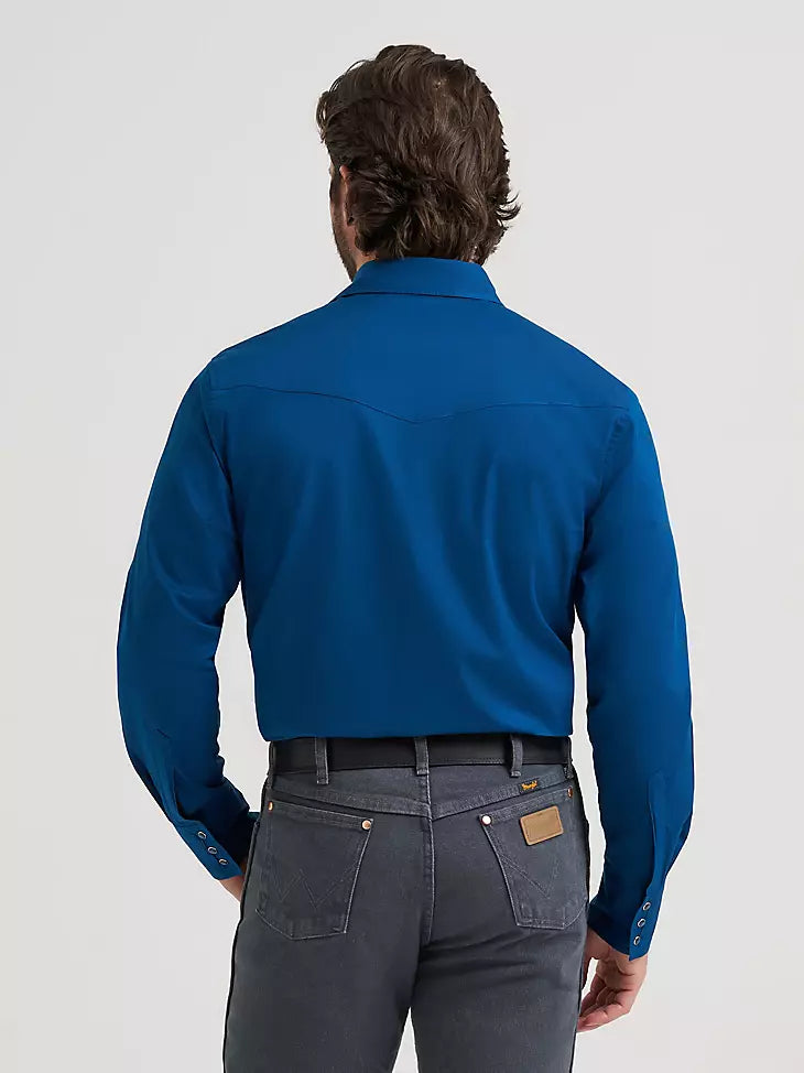 Wrangler Mens Long Sleeve Solid Broadcloth Western Snap Shirt 112382004