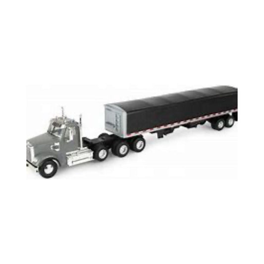 1/32 Freightliner Semi with Grain Trailer