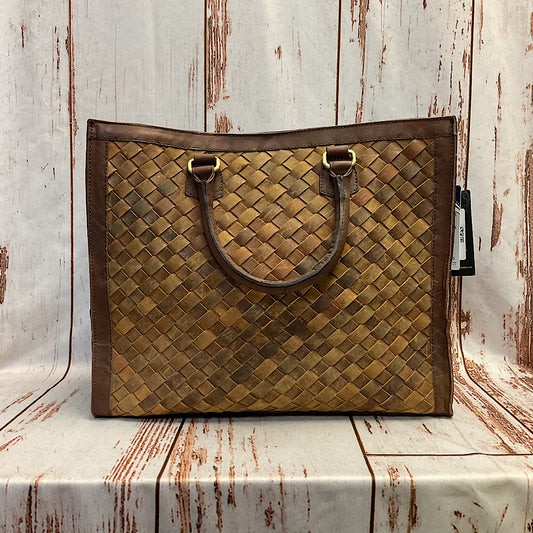 American Darling - Leather with Weaved Leather Accent Oversized Concealed & Carry Handbag ADBGI135A