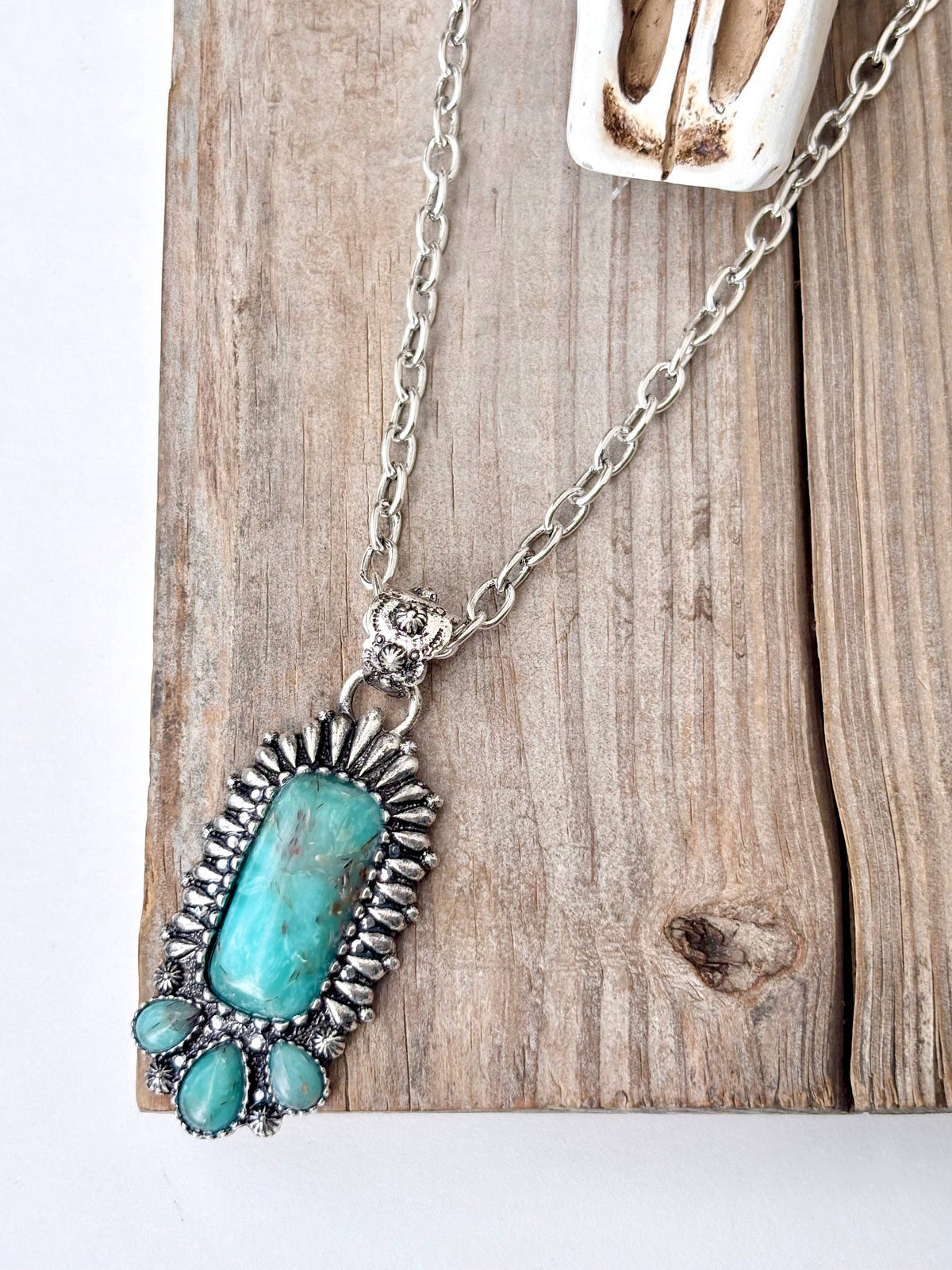 Western Style Heart Turquoise Stone Pendant Necklace