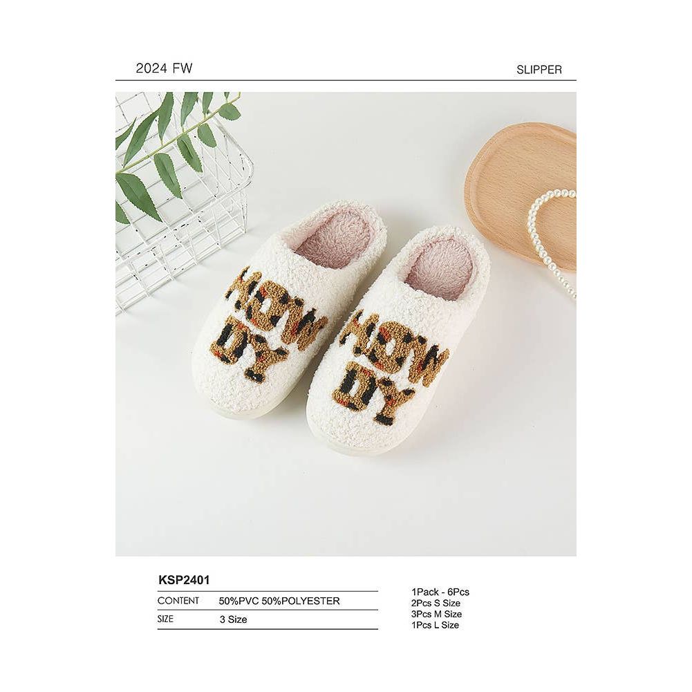 HOWDY Animal Pattern Lettering Winter Slippers
