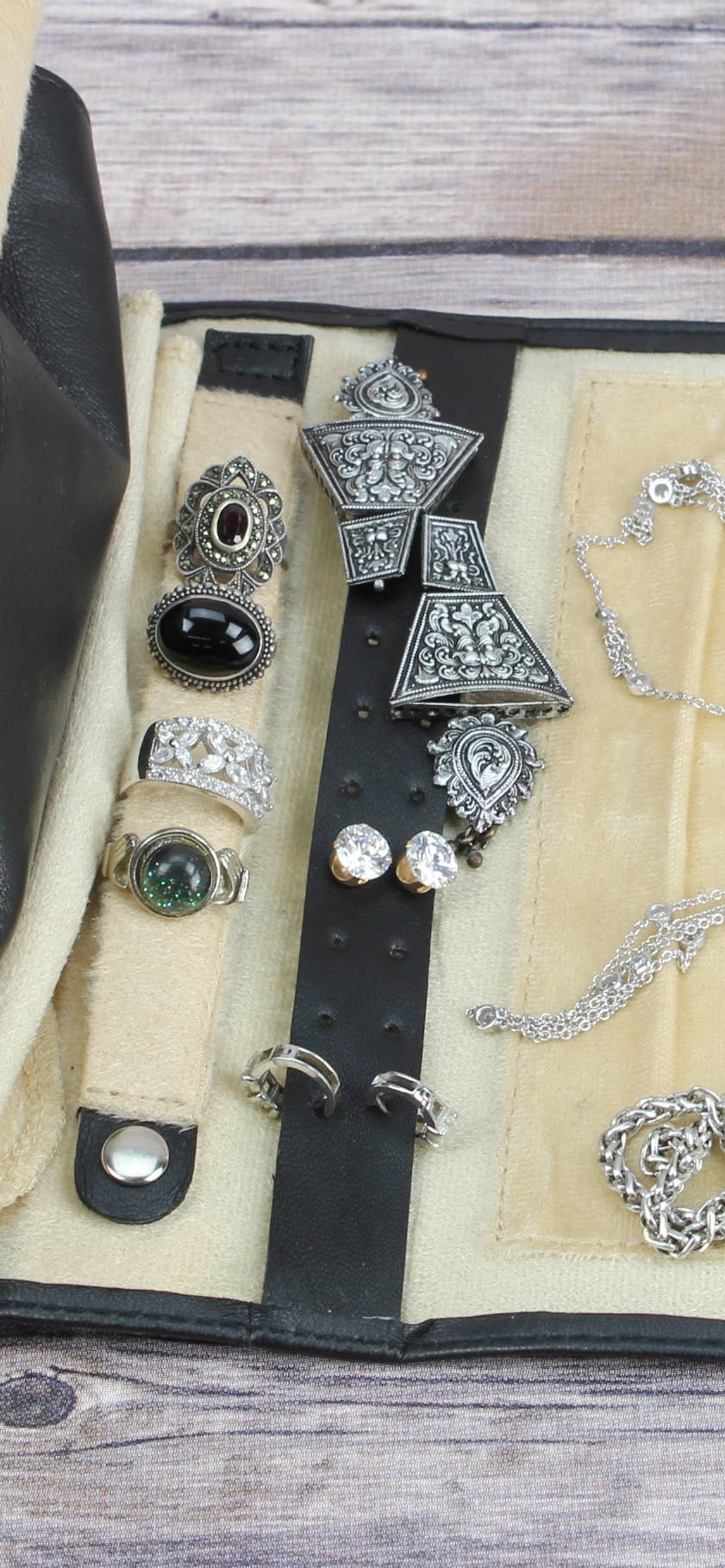 Travel Jewelry Storage Roll w/ Buckle JR 420