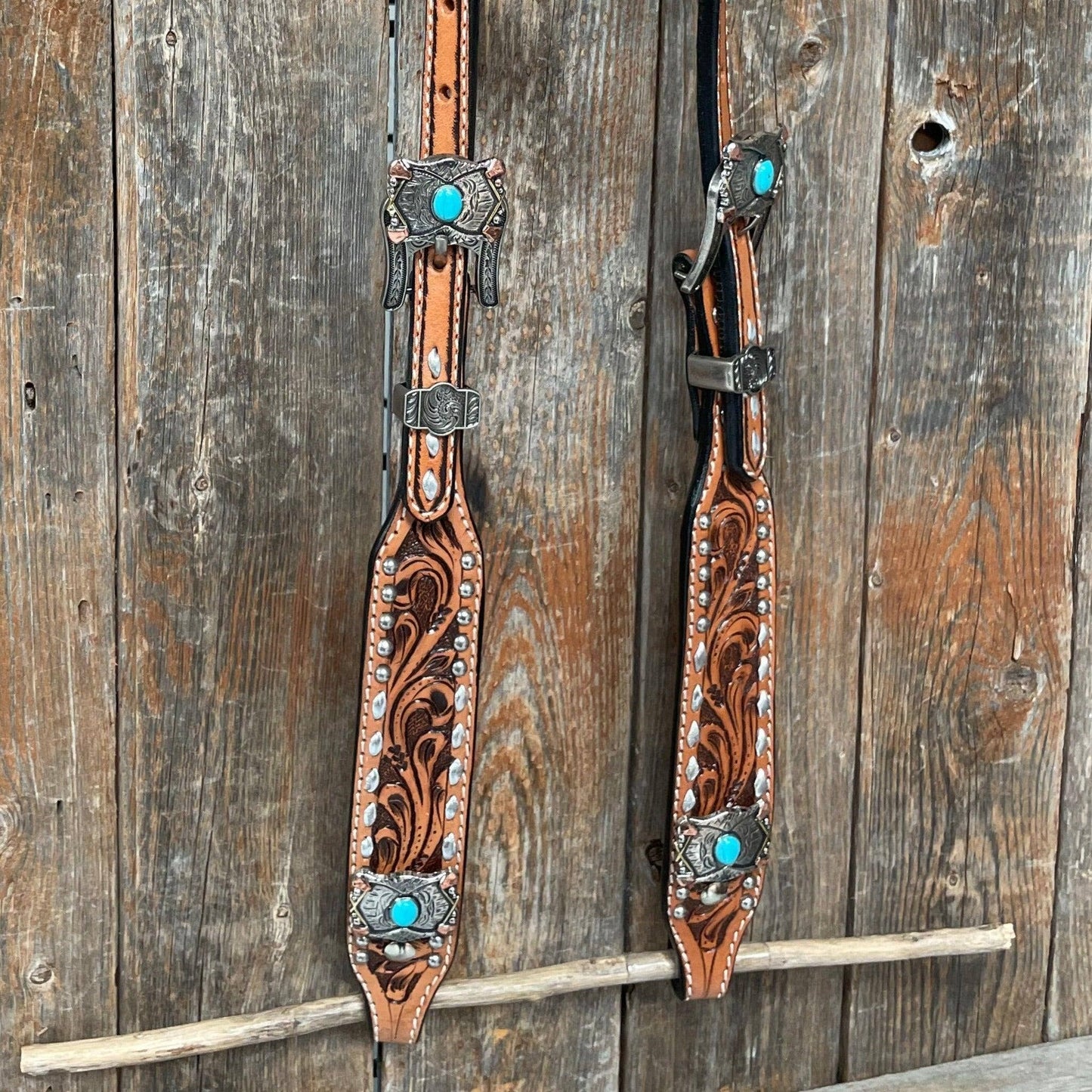 Rodeo Drive - Silver Buck stitch with Turquoise Browband / One Ear / Breast collar TACK SET #BBBC478