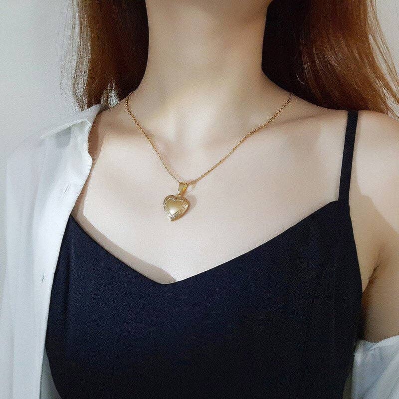 Gold Custom Heart Photo Locket Necklace in Stainless Steel