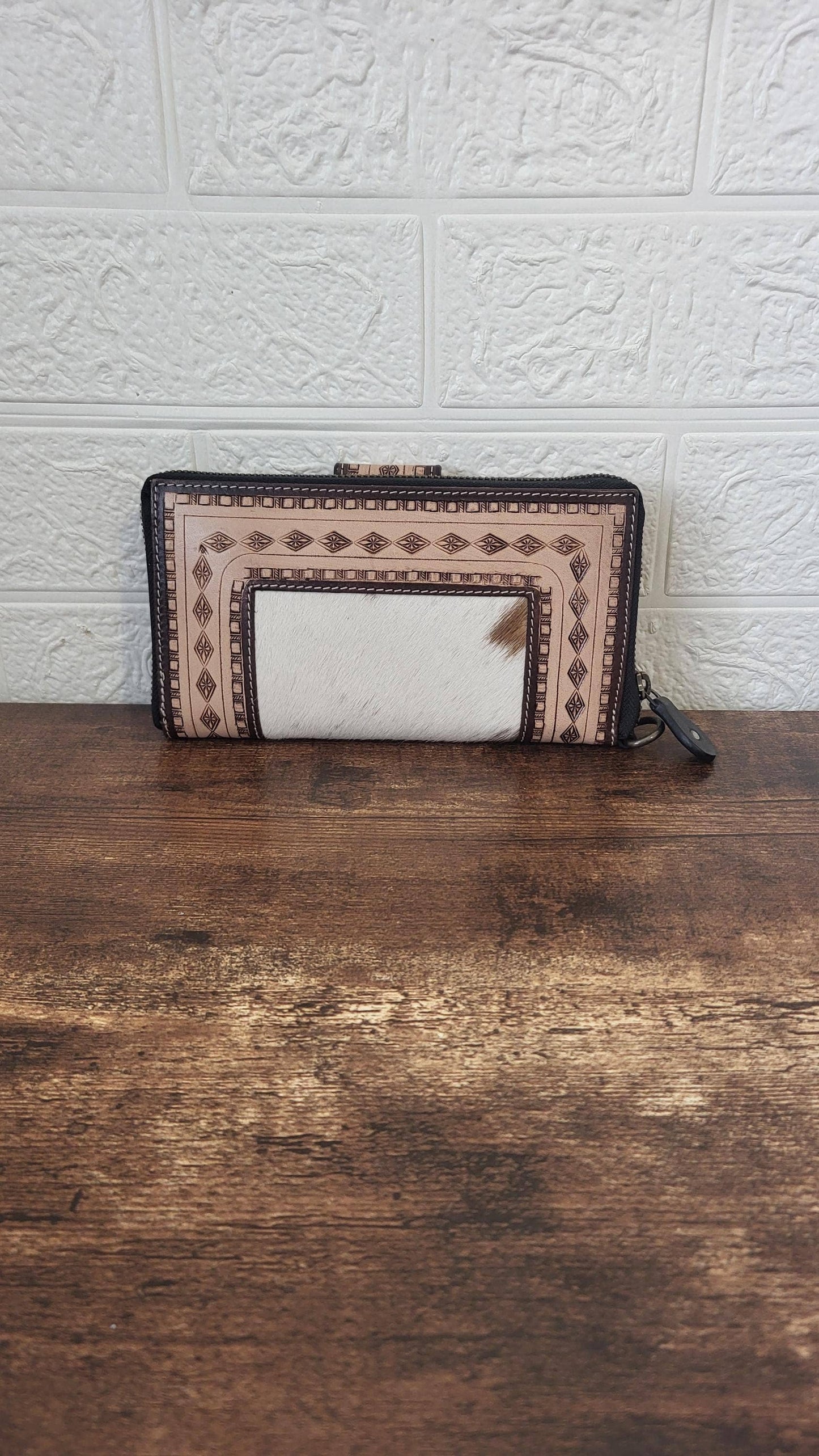 Handcrafted Cowhide Leather Women's Wallet