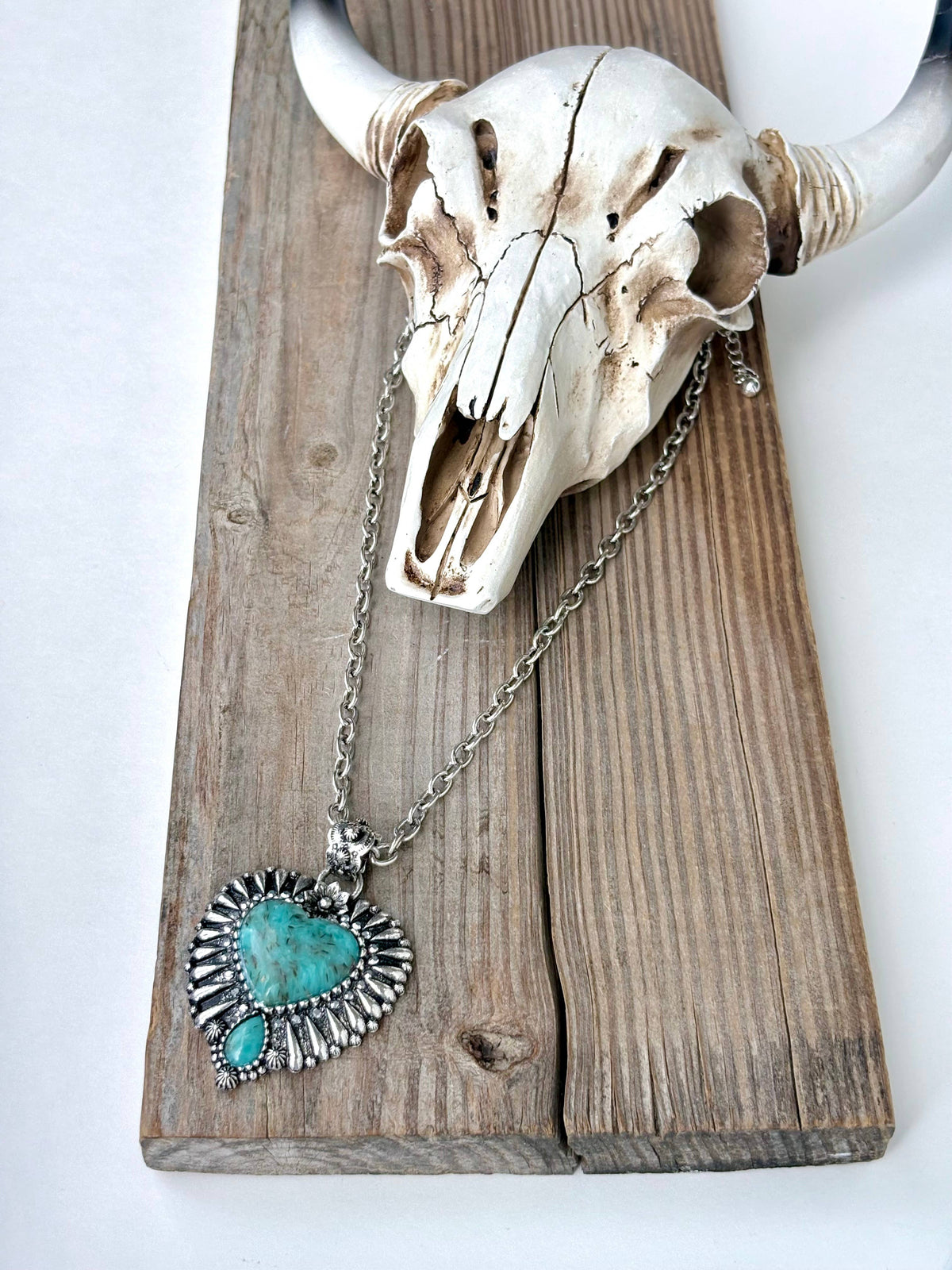 Western Style Heart Turquoise Stone Pendant Necklace