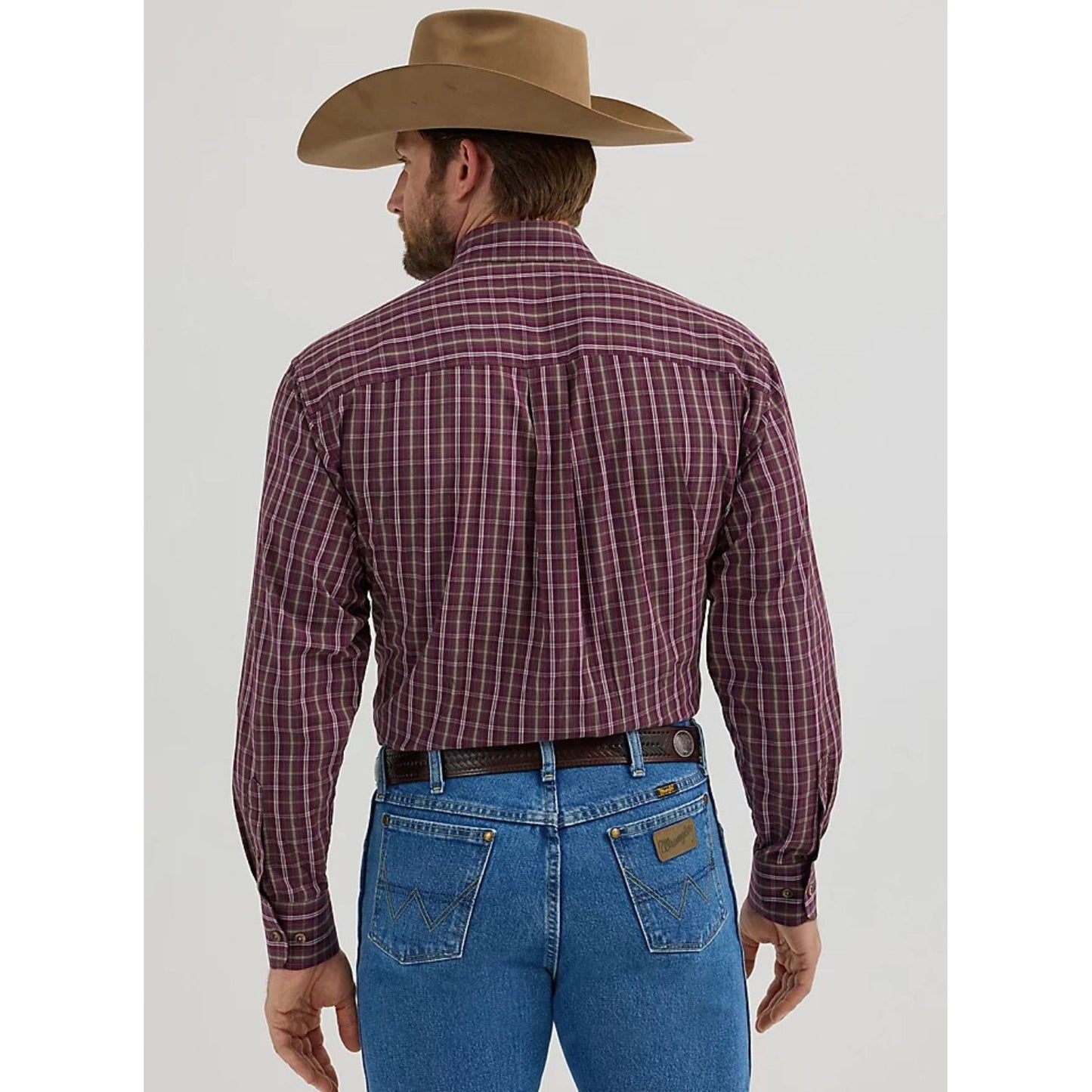 WRANGLER® GEORGE STRAIT™ LONG SLEEVE BUTTON DOWN ONE POCKET SHIRT IN WINE PLAID