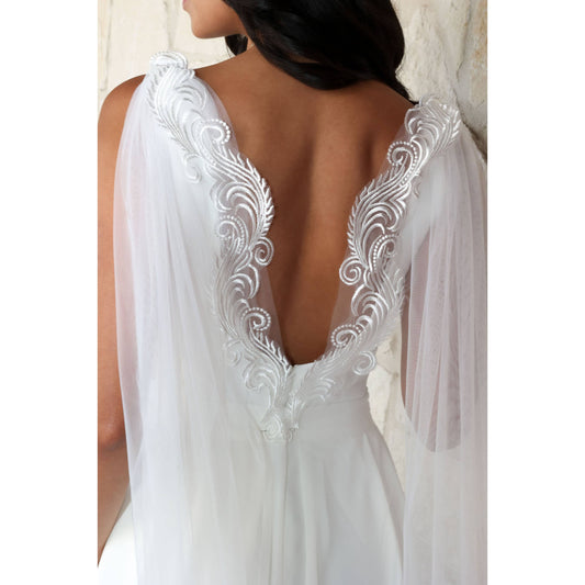 Petite Mariee Boutique - Amelia Lace Bridal Cape