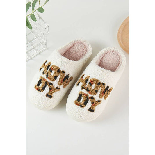 HOWDY Animal Pattern Lettering Winter Slippers