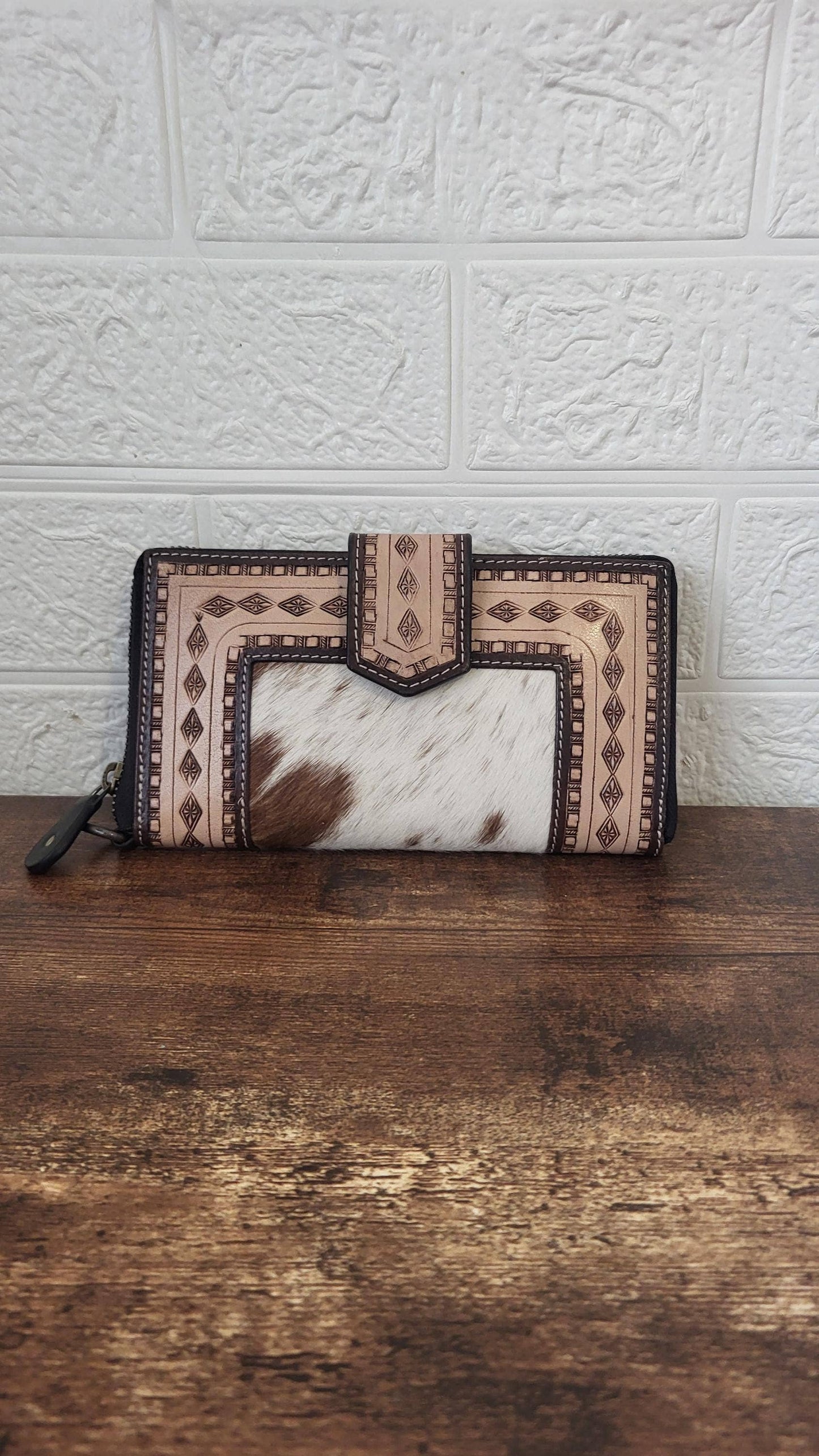 Handcrafted Cowhide Leather Women's Wallet