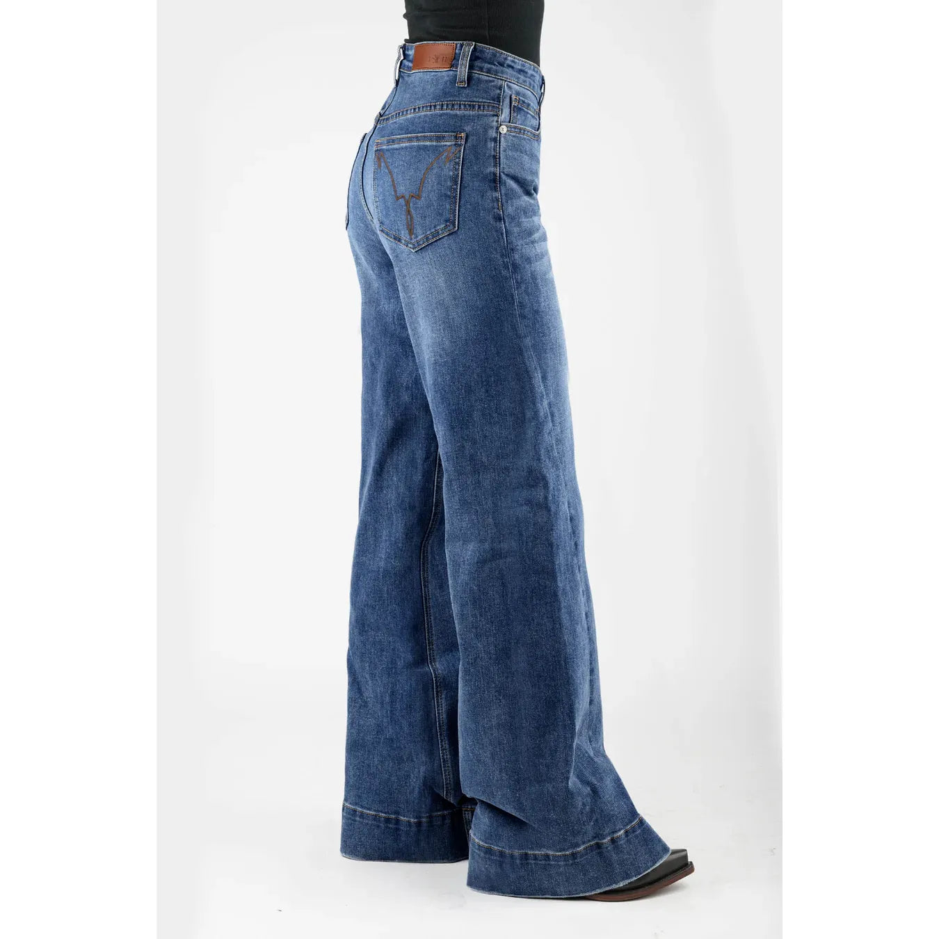 TIN HAUL WOMENS JEANS BUTTON GOLD CURVED EMBROIDERY ON BACK PKT 10-054-0870-4003BU