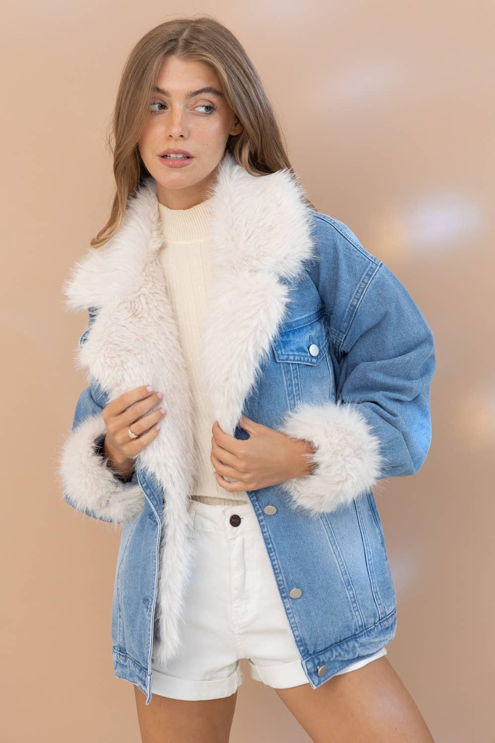 Blue B. Fur Collard Cuff Over sized Washed Denim Jacket 17576J