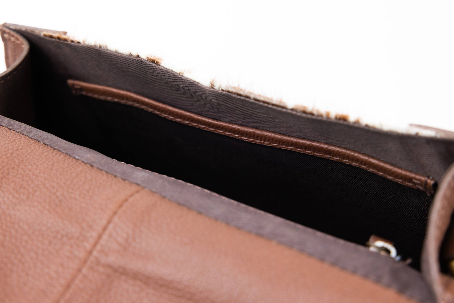 Brown Scalloped Flap Leather Purse ABHB 18-25205