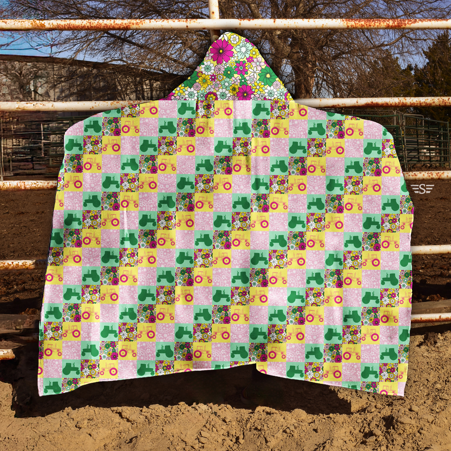 Flying S Company - Kids Wearable Towel with Hood