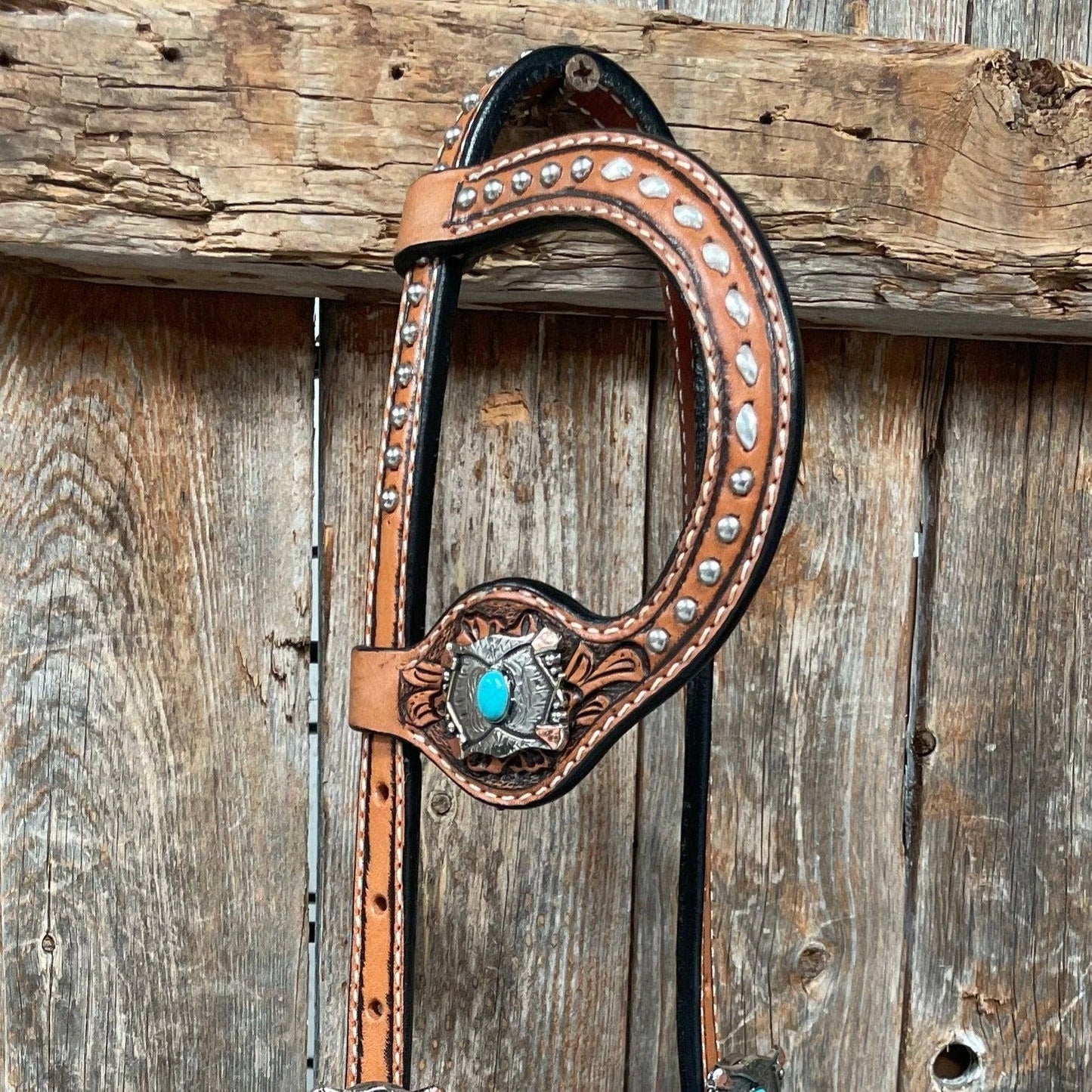 Rodeo Drive - Silver Buck stitch with Turquoise Browband / One Ear / Breast collar TACK SET #BBBC478