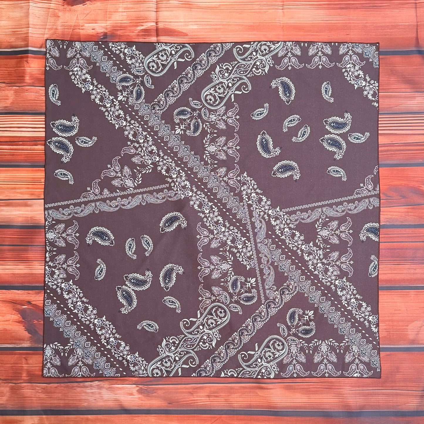 AV3002 PAISLEY PRINT WILD RAG 28x28
