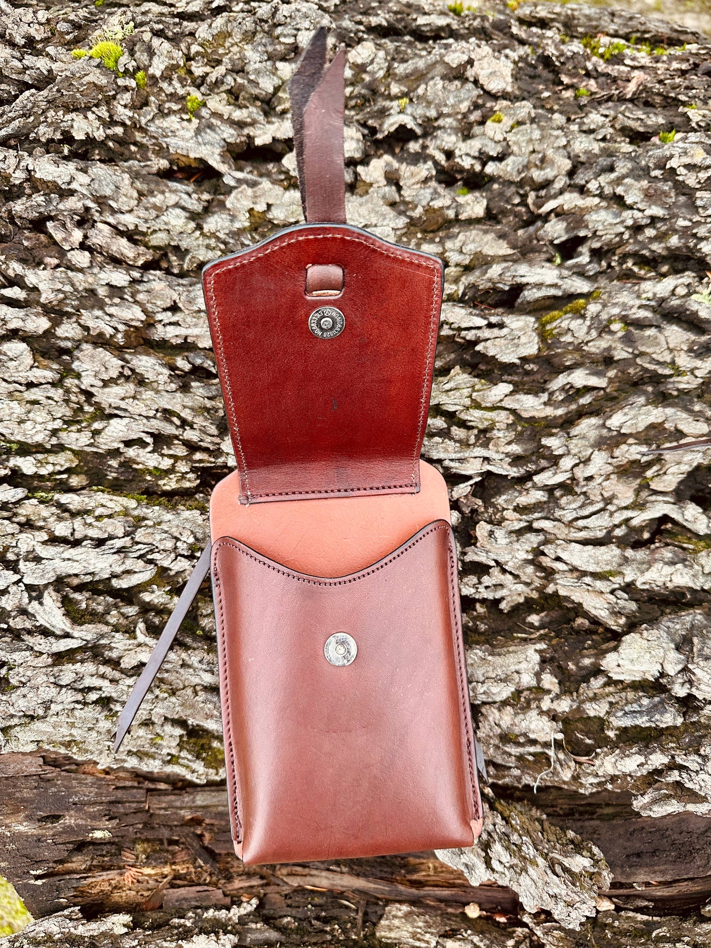 Cell Phone Back Cinch Holder
