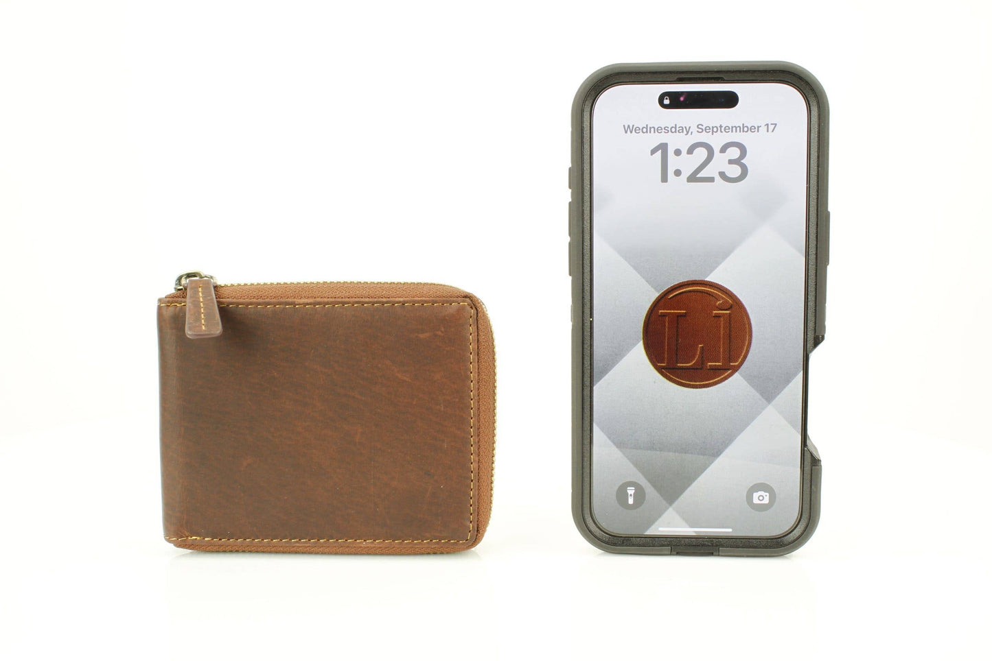 Oil Pull Up Leather RFID Zip Wallet with Center Flap 8036