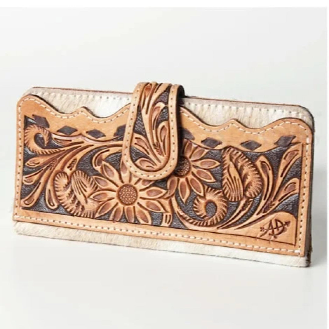 American Darling - Hide with Hand Carved Accent Wallet ADBG487TAN