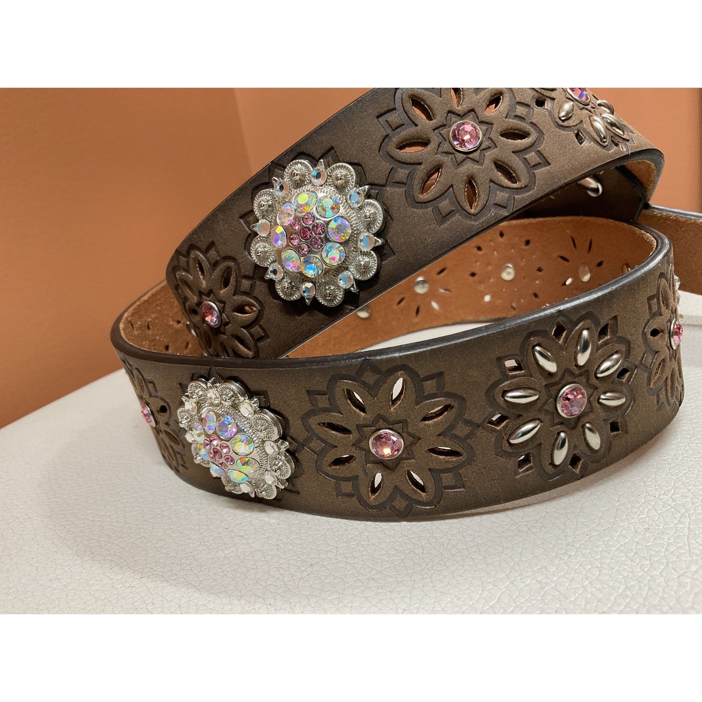 Ladies Belt, Leather, Brown, Cut-out, Concho, Pink Rhinestone, No Buckle