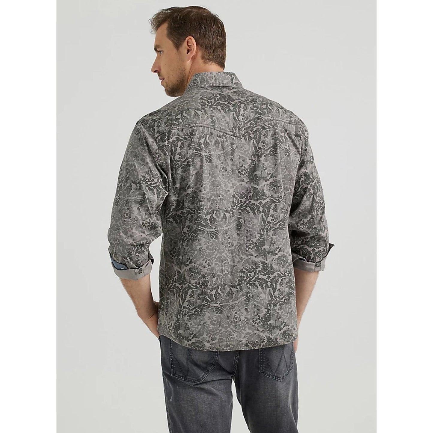 MEN'S WRANGLER® RETRO® PREMIUM LONG SLEEVE WESTERN SNAP PRINTED SHIRT IN DAMASK GRAY