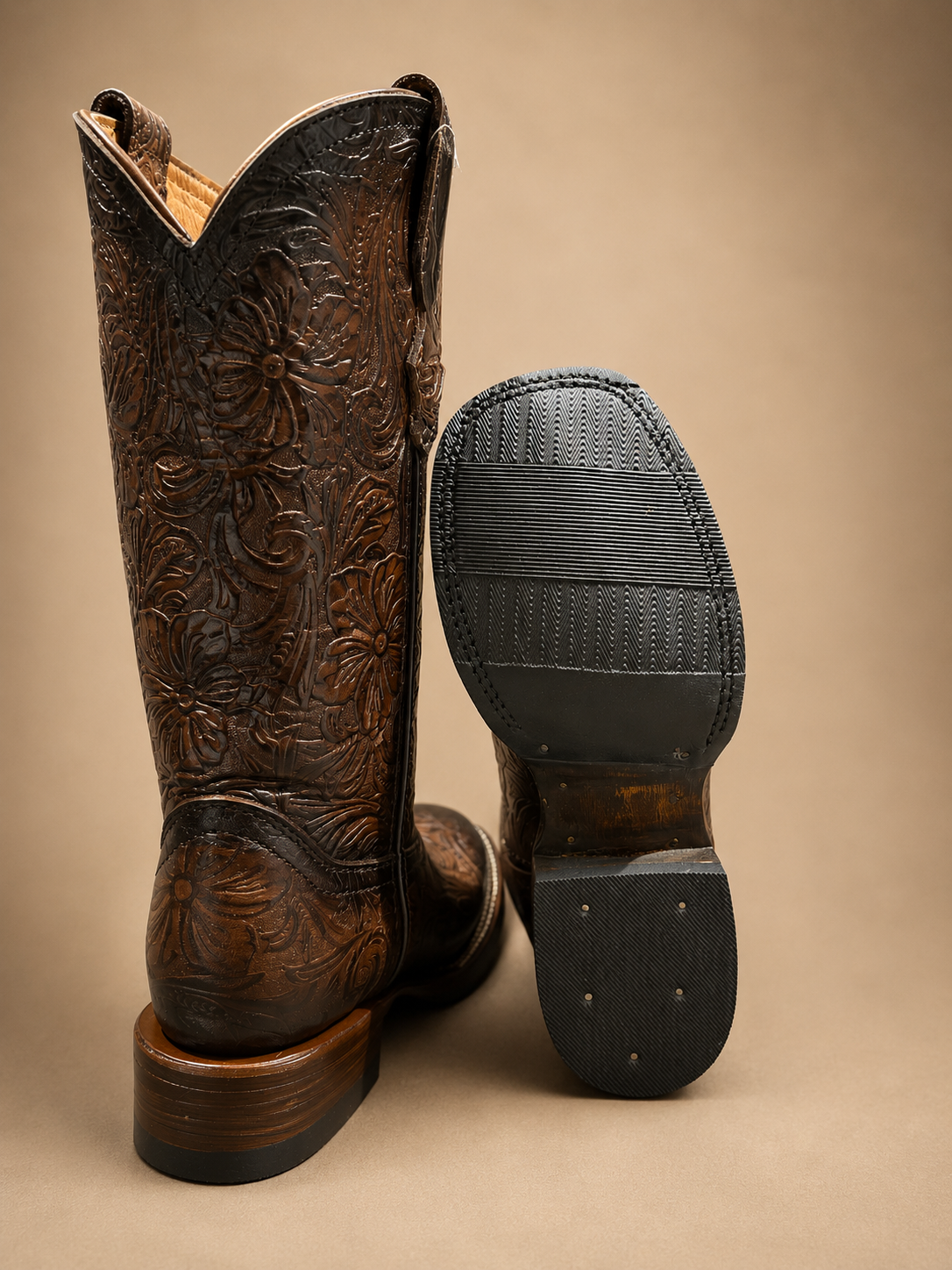 Corral Engraved Flowers Brown CL8