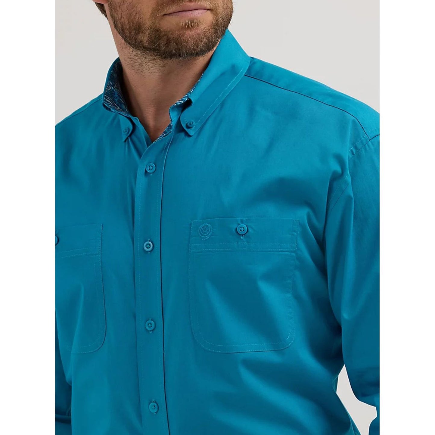 WRANGLER® GEORGE STRAIT™ LONG SLEEVE BUTTON DOWN TWO POCKET SHIRT IN SOLID TEAL