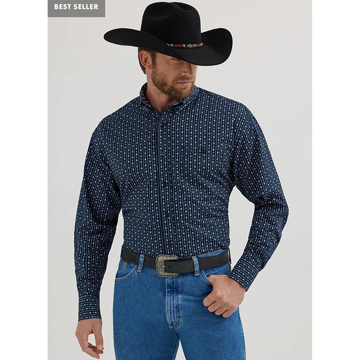 WRANGLER® GEORGE STRAIT™ LONG SLEEVE BUTTON DOWN ONE POCKET SHIRT IN NAVY ARROWHEAD